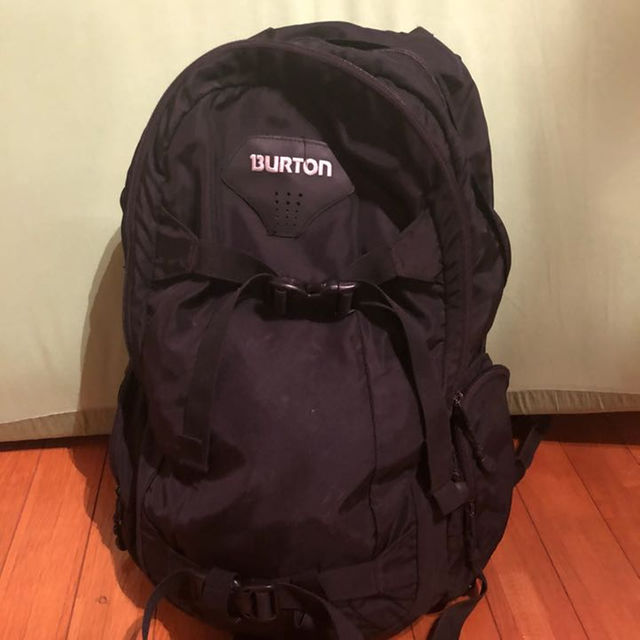 BURTON(バートン)のBURTON リュック  黒 メンズのバッグ(バッグパック/リュック)の商品写真