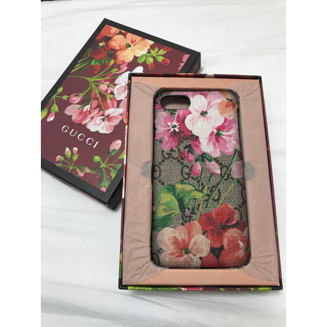 Gucci - GUCCI iPhone7 ケースの通販 by jumelles's shop｜グッチならラクマ