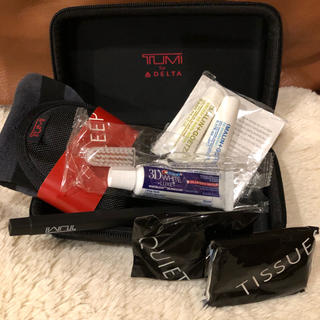 トゥミ(TUMI)のTUMI❤️デルタ航空❤️ポーチ❤️アメニティ(旅行用品)