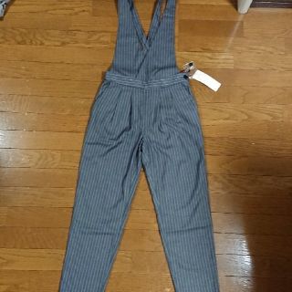 アースミュージックアンドエコロジー(earth music & ecology)の専用☆テチチ ストライプサロペット☆新品、タグつき(サロペット/オーバーオール)