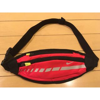 ナイキ(NIKE)のとむさま専用【1回のみ使用】NIKE★メッセンジャー/ウエストポーチ(ボディバッグ/ウエストポーチ)