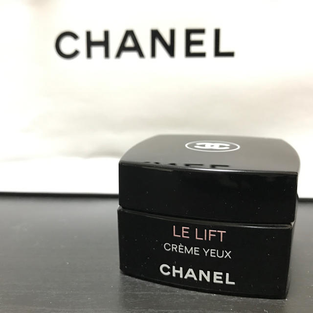 CHANEL(シャネル)の【小物入れに♡】シャネル LE LIFT クレームユー アイクリーム インテリア/住まい/日用品の収納家具(ケース/ボックス)の商品写真