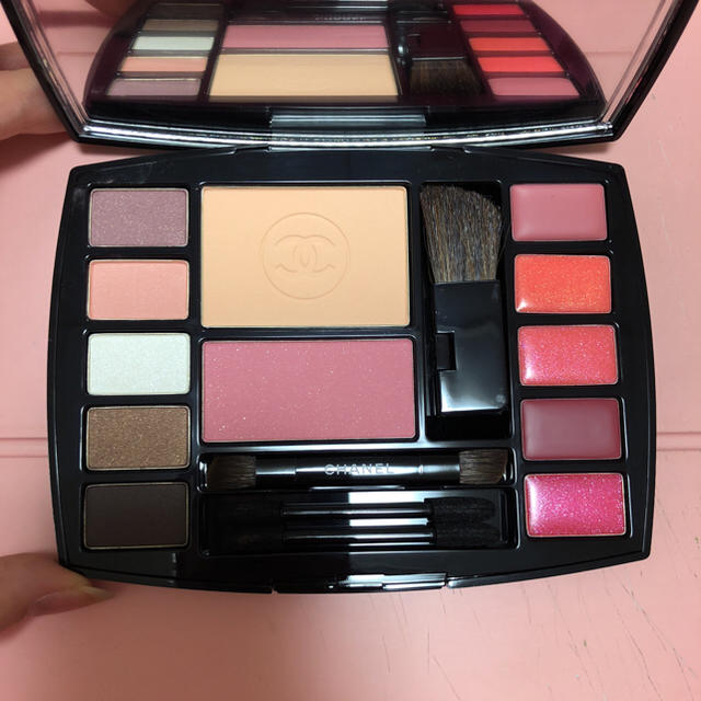 CHANEL トラベルメイクアップパレット