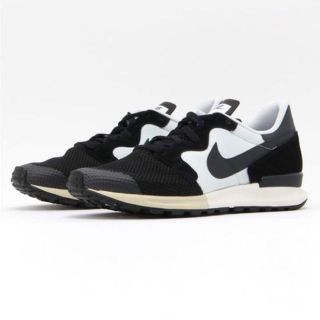 ナイキ(NIKE)の【NIKE】NIKE AIR BERWUDA(スニーカー)