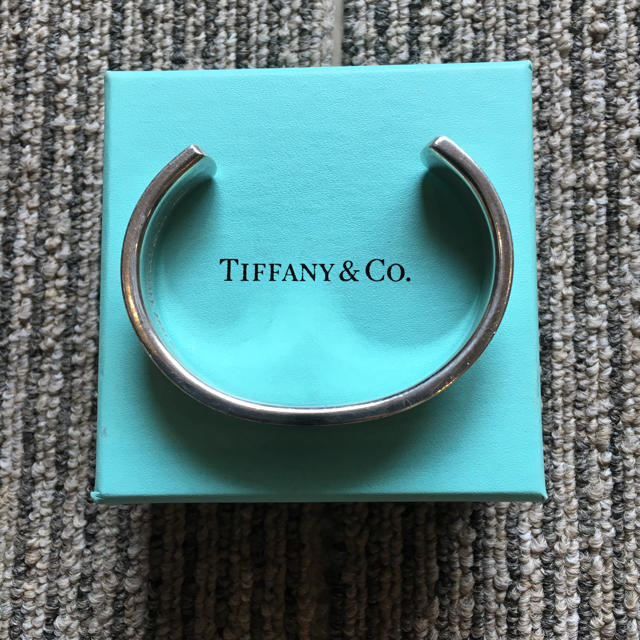 Tiffany & Co.(ティファニー)のティファニー １８３７バングル レディースのアクセサリー(ブレスレット/バングル)の商品写真