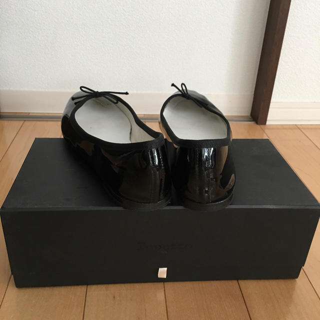 repetto(レペット)のレペットエナメルバレーシューズ レディースの靴/シューズ(バレエシューズ)の商品写真