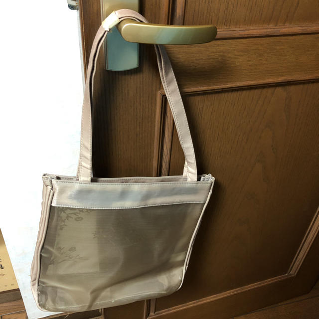 GU(ジーユー)のショルダーバッグ 新品未使用  レディースのバッグ(ショルダーバッグ)の商品写真