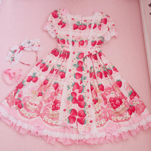 Angelic Pretty ♡ strawberry whip OP+KC