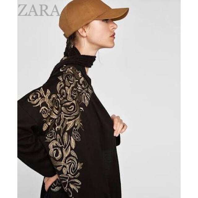 ZARA(ザラ)のsale!新品タグ付☆ZARAザラ☆刺繍入りキモノ風ロングニットカーディガンＬ レディースのトップス(カーディガン)の商品写真