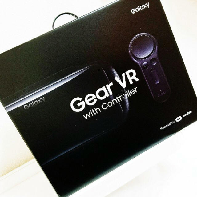 Galaxy Gear VR with controller