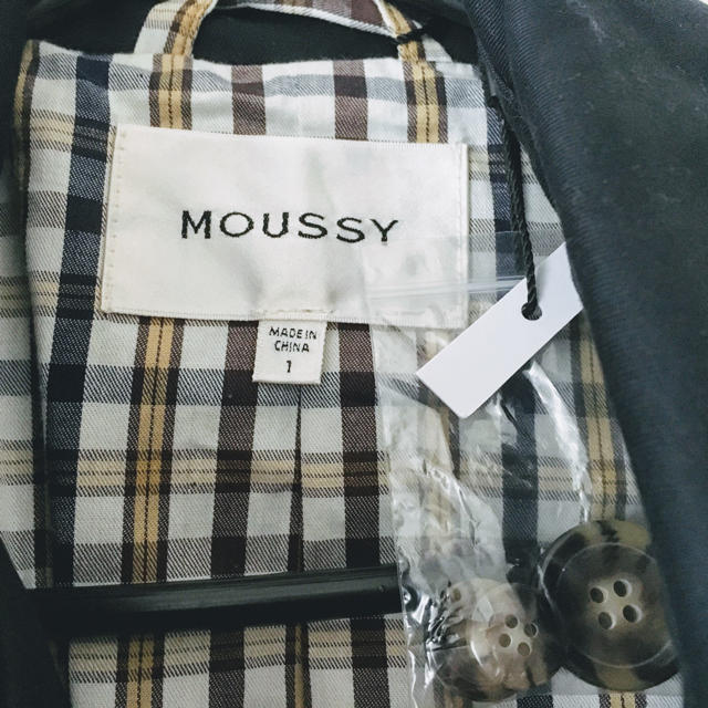 moussy(マウジー)の【新品未使用】 MOUSSY  トレンチコート  BLACK レディースのジャケット/アウター(トレンチコート)の商品写真