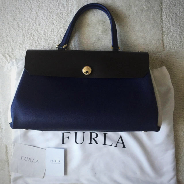 Furla(フルラ)のフルラ  FURLA バッグ ビジネス ハンドバッグ A4 紺 白 ネイビー レディースのバッグ(ハンドバッグ)の商品写真