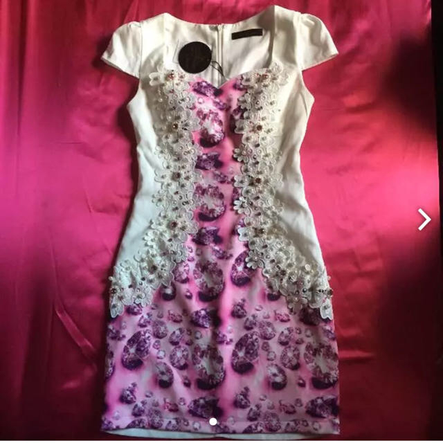 dazzy store(デイジーストア)のタグ付きデイジーキャバワンピース  専用2点 レディースのフォーマル/ドレス(ナイトドレス)の商品写真