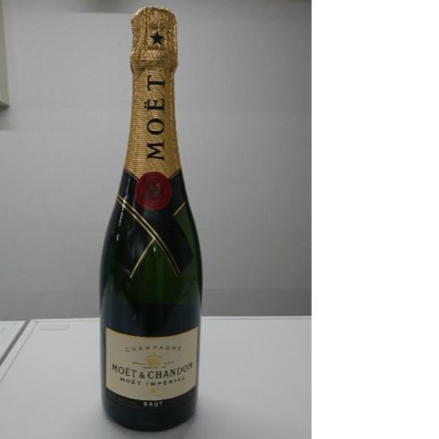 MOËT & CHANDON(モエエシャンドン)のモエ・エ・シャンドン 食品/飲料/酒の酒(シャンパン/スパークリングワイン)の商品写真