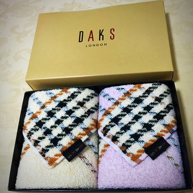 DAKS(ダックス)のDAKS LONDON タオルハンカチ２枚 レディースのファッション小物(ハンカチ)の商品写真