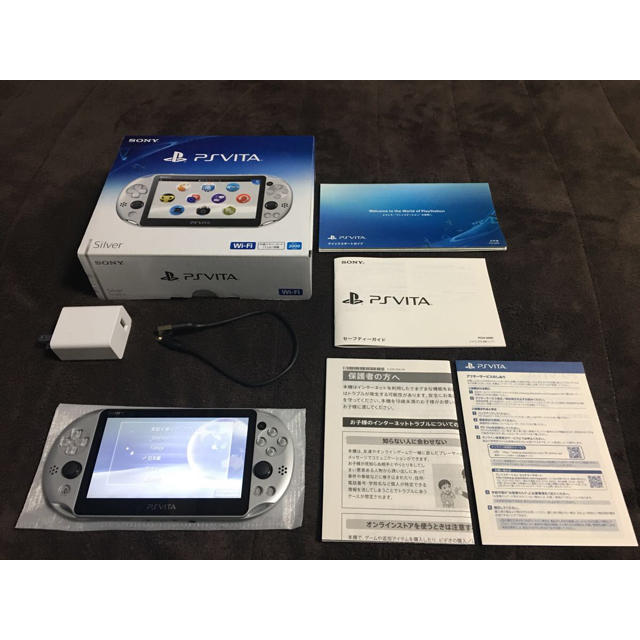 PlayStation Vita(プレイステーションヴィータ)のPSvita 本体  エンタメ/ホビーのゲームソフト/ゲーム機本体(携帯用ゲーム機本体)の商品写真