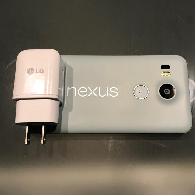 Nexus5x 16G SIMフリー スマホ/家電/カメラのスマートフォン/携帯電話(スマートフォン本体)の商品写真