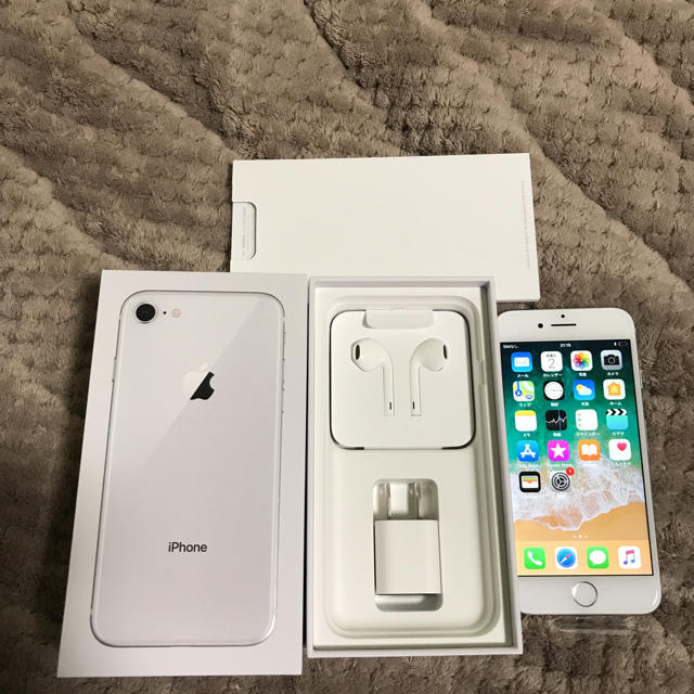 新作人気 iPhone 未使用 SIMフリー 白 256GB Magdalene44iPhone8 - スマートフォン本体 新作人気 iPhone 未使用 SIMフリー 白 256GB Magdalene44iPhone8 - スマートフォン本体