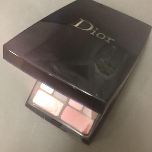 Dior(ディオール)のディオール パレット コスメ/美容のキット/セット(コフレ/メイクアップセット)の商品写真