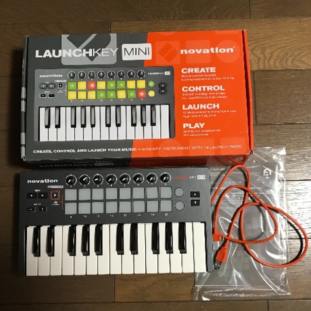 値下げしました MIDIコントローラー LaunchKey Mini  楽器のDTM/DAW(MIDIコントローラー)の商品写真