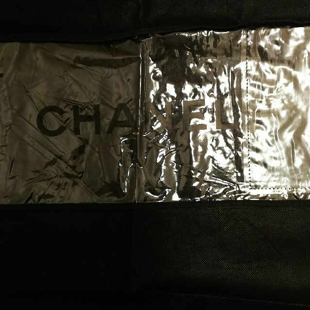 CHANEL(シャネル)の美品❗️ シャネル 不織布 ハンガー カバー 黒 Chanel レディースのレディース その他(その他)の商品写真