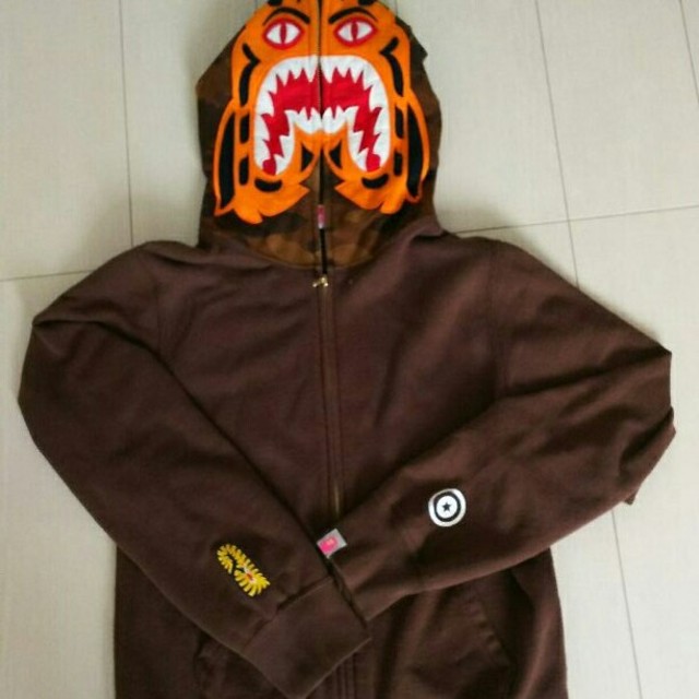 A BATHING APE(アベイシングエイプ)のAPEフルジップパーカー レディースのトップス(パーカー)の商品写真