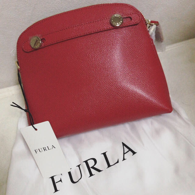 Furla(フルラ)のFURLA  パイパー ミニ  新品！！ レディースのバッグ(ショルダーバッグ)の商品写真