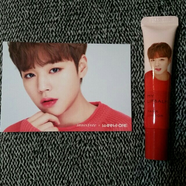 YMC(ワイエムシー)のwanna ONE innisfreeリップバームパクジフン エンタメ/ホビーのCD(K-POP/アジア)の商品写真