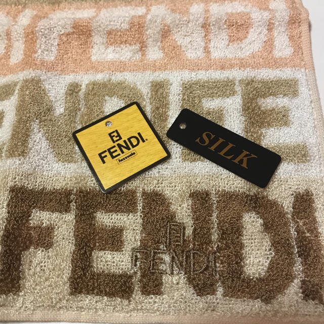 FENDI - フェンディ タオルハンカチの通販 by リン｜フェンディならラクマ