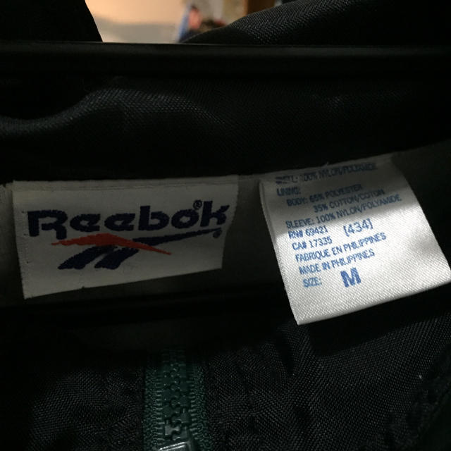 Reebok(リーボック)のReebok 90s vintage ナイロンジャケット ベクター 緑 メンズのジャケット/アウター(ナイロンジャケット)の商品写真