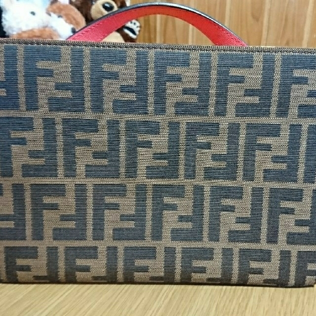 FENDI(フェンディ)のちゅら様専用です🙋大人可愛い☆FENDIデミジュールズッカ柄2way レディースのバッグ(ショルダーバッグ)の商品写真