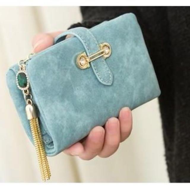 【残りわずか】スエード二つ折り財布[ブルー] かわいいクリスタル チャーム付き レディースのファッション小物(財布)の商品写真