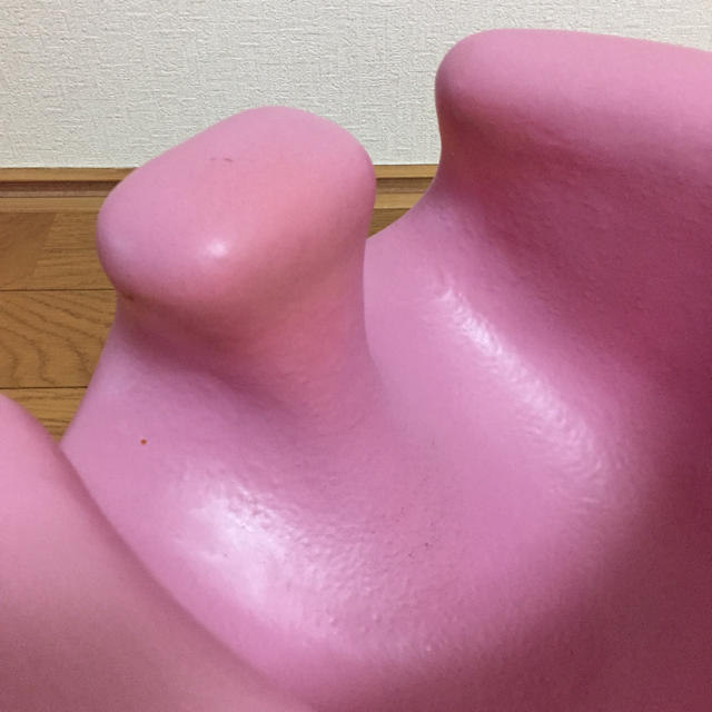 Bumbo(バンボ)のバンボ 椅子 子ども椅子 ピンク キッズ/ベビー/マタニティの寝具/家具(その他)の商品写真