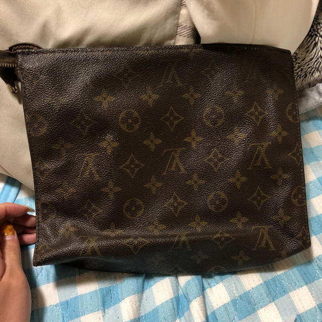 VUITTON