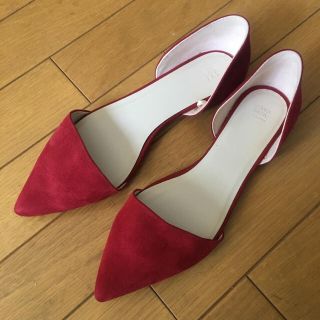 ザラ(ZARA)の【ZARA】赤 フラットシューズ(バレエシューズ)