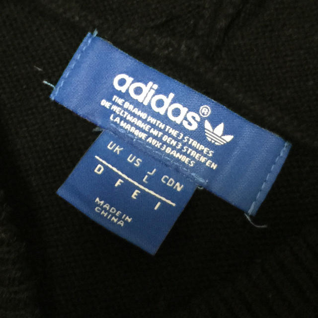 adidas(アディダス)のadidas originals デカロゴ ニット パーカー Lサイズ ブラック メンズのトップス(パーカー)の商品写真