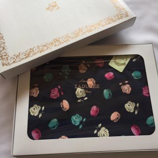 ☆LADUREE☆ラデュレ トートバッグ ＊新品未使用＊(トートバッグ)