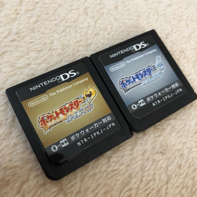 ニンテンドーDS(ニンテンドーDS)のポケモン ハートゴールド ソウルシルバー エンタメ/ホビーのゲームソフト/ゲーム機本体(携帯用ゲームソフト)の商品写真