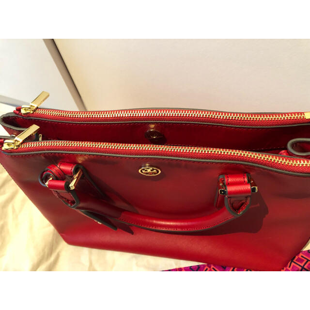 Tory Burch(トリーバーチ)のトリーバーチ ハンドバッグ レッド レディースのバッグ(ハンドバッグ)の商品写真