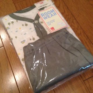 ユニクロ(UNIQLO)のユニクロ♪長袖パジャマ100cm未開封(その他)