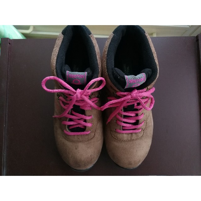ベネトン スニーカー 登山靴 レディースの靴/シューズ(スニーカー)の商品写真