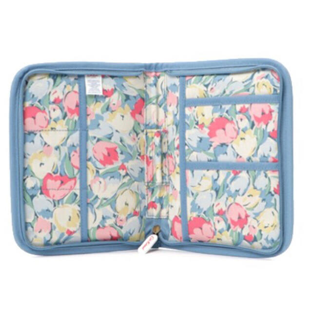 Cath Kidston(キャスキッドソン)の【最値下げ中】新品 Cath kidston キャス キッドソン 母子手帳ケース キッズ/ベビー/マタニティのマタニティ(母子手帳ケース)の商品写真