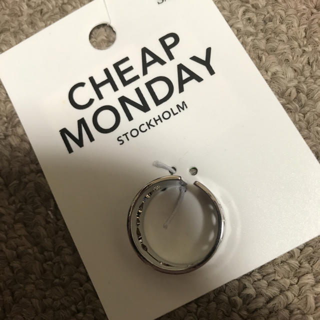 CHEAP MONDAY(チープマンデー)のCHEAP MANDAY  カミソリ リング メンズのアクセサリー(リング(指輪))の商品写真