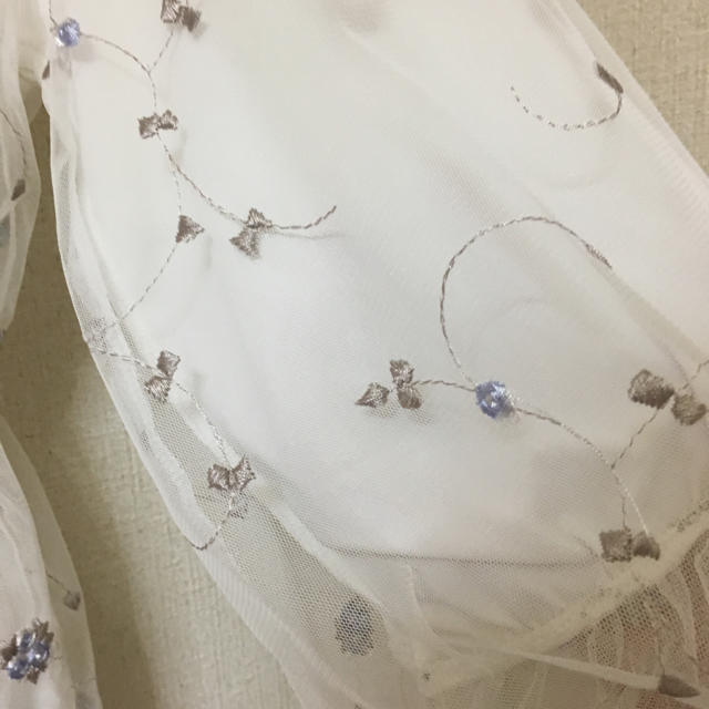 水色花柄 春服☺︎ レディースのトップス(シャツ/ブラウス(長袖/七分))の商品写真