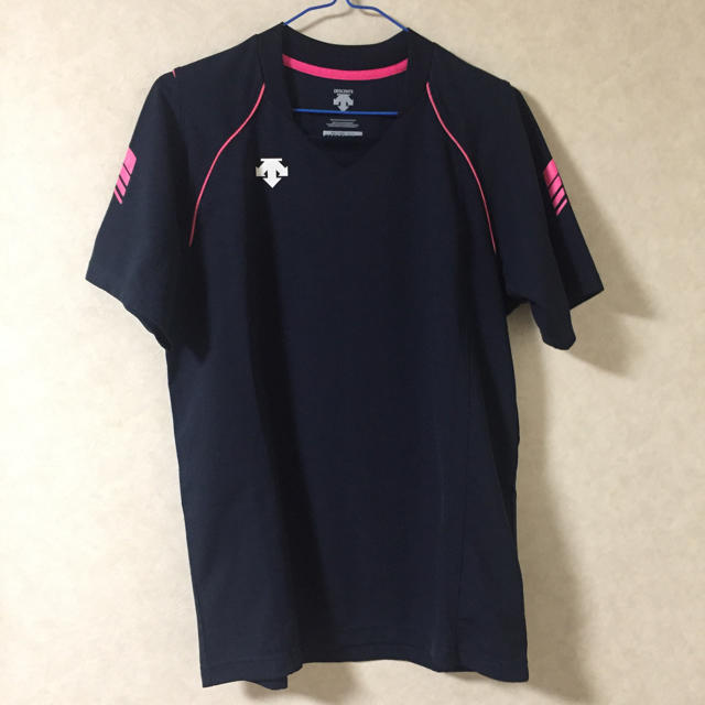 DESCENTE(デサント)のDESCENTE バレー Tシャツ スポーツ/アウトドアのスポーツ/アウトドア その他(バレーボール)の商品写真