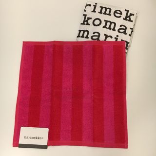 マリメッコ(marimekko)の【新品タグ付き】marimekkoタオルハンカチ(ハンカチ)