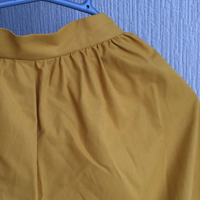GU(ジーユー)のGU❤︎flare skirt yellow レディースのスカート(ひざ丈スカート)の商品写真