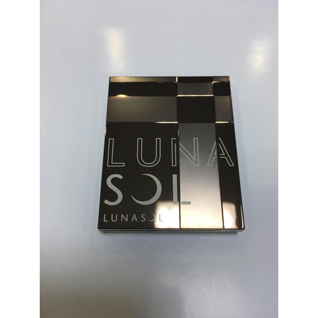 LUNASOL(ルナソル)のルナソル  アイシャドウ コスメ/美容のベースメイク/化粧品(アイシャドウ)の商品写真