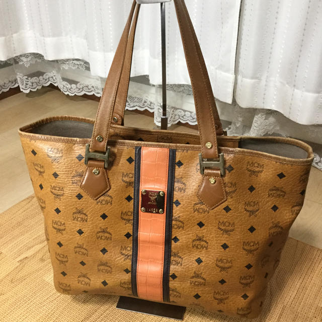 MCM(エムシーエム)のMCM ショルダーバッグ レディースのバッグ(ショルダーバッグ)の商品写真