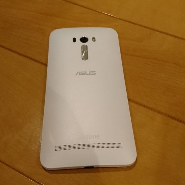 ASUS(エイスース)のZenfone selfie simフリー スマホ/家電/カメラのスマートフォン/携帯電話(スマートフォン本体)の商品写真